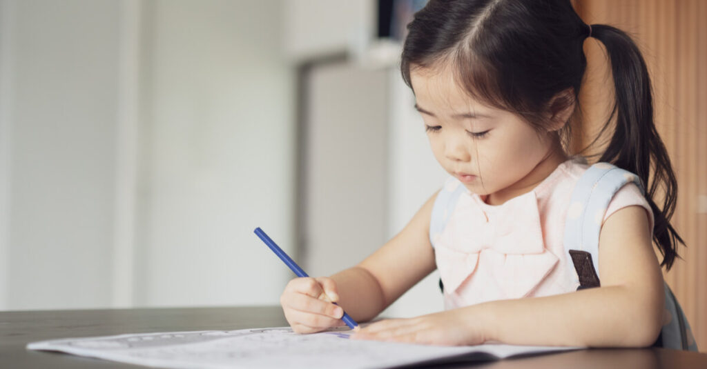 Cách luyện viết chữ đẹp cho bé nhanh và chuẩn nhất